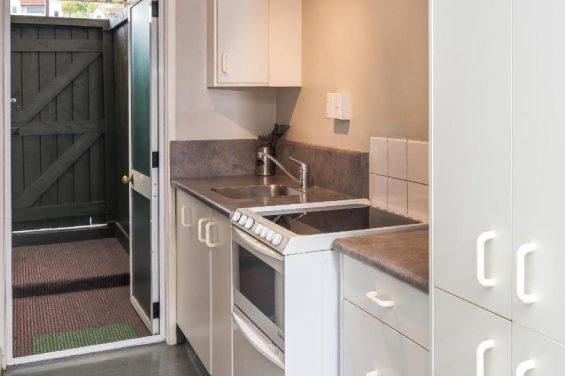 Two-Bedroom Apartment with Spa - kitchen